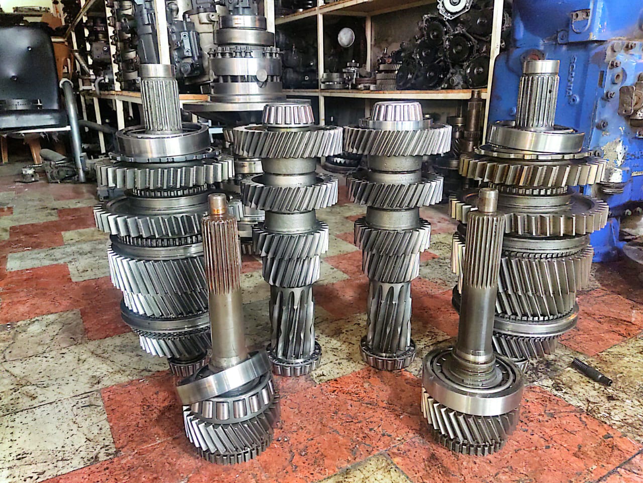 قطعات یدکی اصلی و استوک